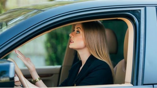 明明很認(rèn)真的做保養(yǎng)，可汽車車窗玻璃還是有吱吱聲？
